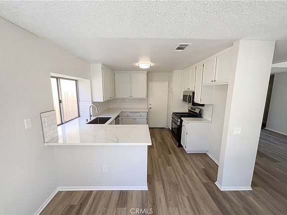 2nd image of 1947 Neptune Dr