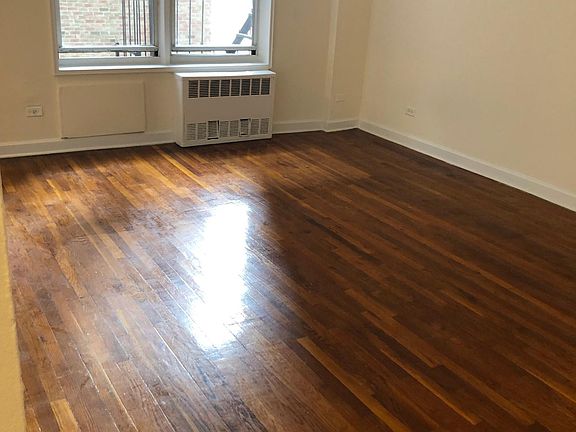 4th image of 14219 Barclay Ave APT 6F