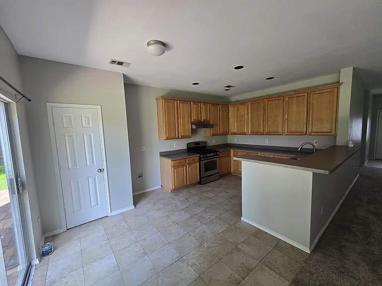 9201 Popes Creek Ct — Photo 13