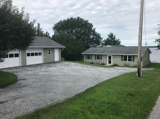 322 Lakewood Dr, Swanton, VT 05488
