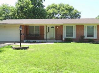 1225 Tracy Ln, Saint Louis, MO