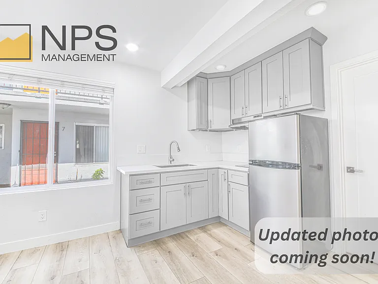 10442 Lampson Avenue — Photo 9