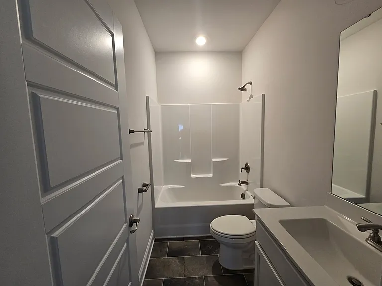 1163 Midway Hill Ln — Photo 2