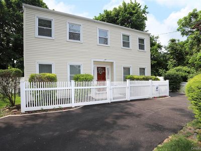 36 Rose Street, Smithtown, NY, 11787