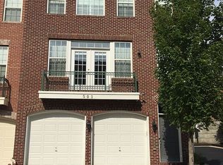 501 Triadelphia Way, Alexandria, VA 22312