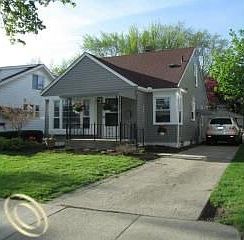 3rd image of 1416 West Blvd