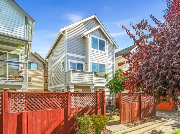 8520 Nesbit Avenue N, Seattle, WA 98103