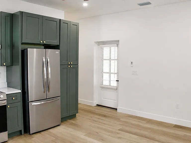 820 26th Ave E #101 — Photo 18