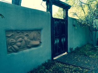 625 Camino Del Monte Sol, Santa Fe, NM 87505
