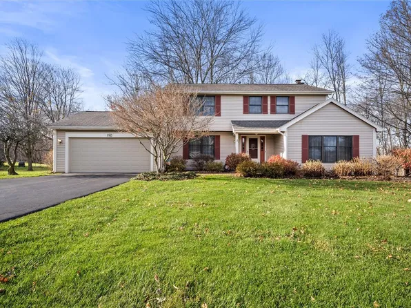 152 Galvin Ct, Farmington, NY 14425