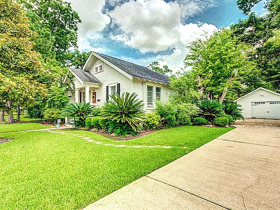 4th image of 106 Lakeview Dr