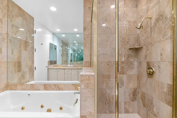 Rented by Trump International Realty | media 16