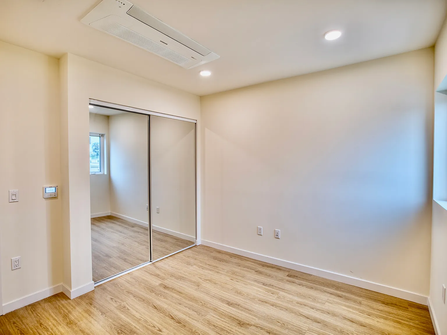 2 bed, $3,500 — Photo 4