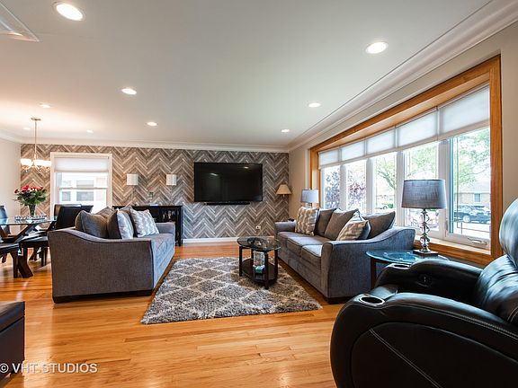 2nd image of 8609 W Brodman Ave