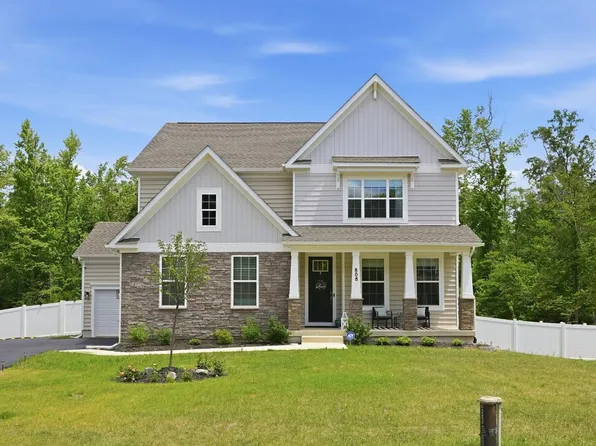 808 Long Meadow Dr, Fredericksburg, VA 22406