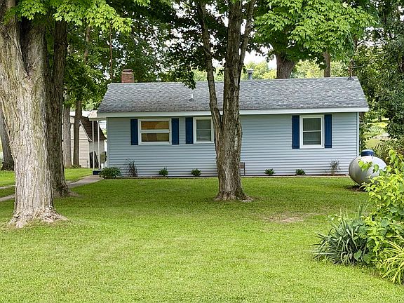4th image of 3594 Roland Dr