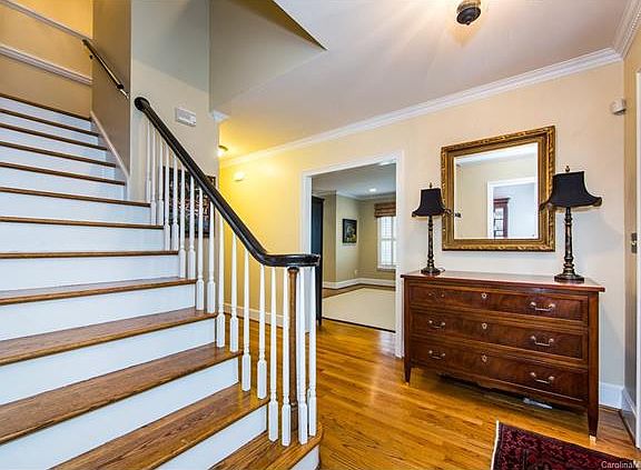 5th image of 4125 Windwood Cres