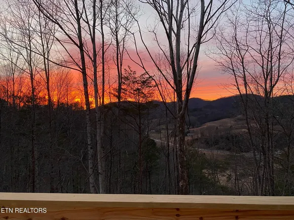 4128 Dollys Dr, Sevierville, TN 37876