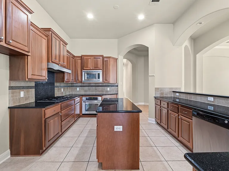 1301 David Cv — Photo 12