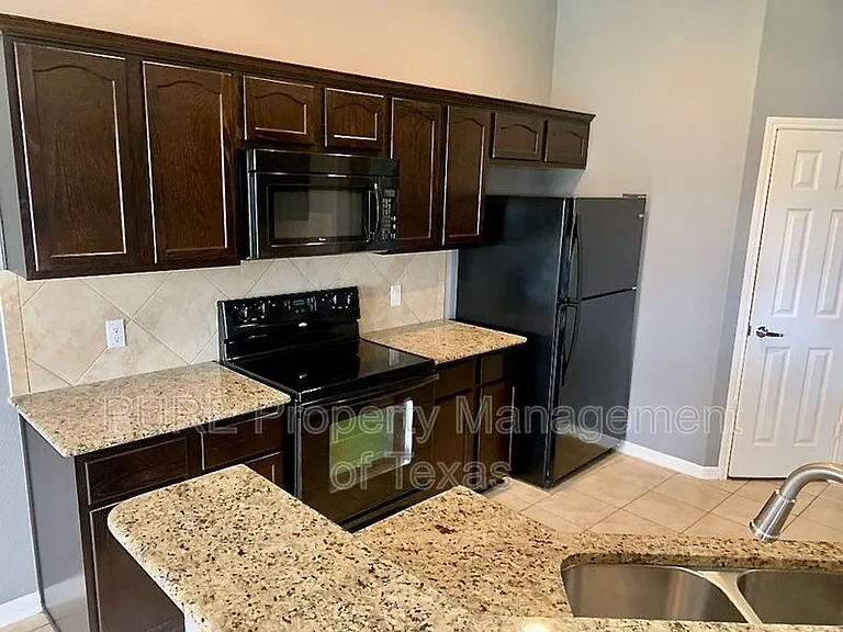 18808 Keeli Ln — Photo 7