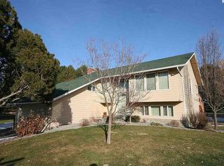 2409 N Road 94, Pasco, WA 99301