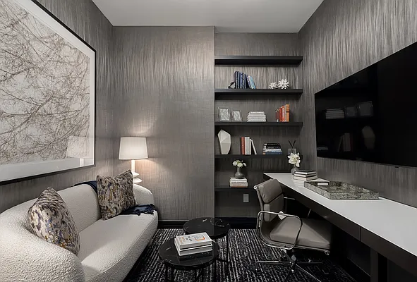 Rented by Extell Marketing Group LLC | media 29