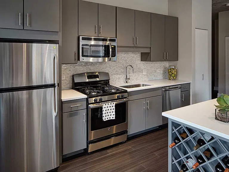 AMLI Lofts — Photo 26