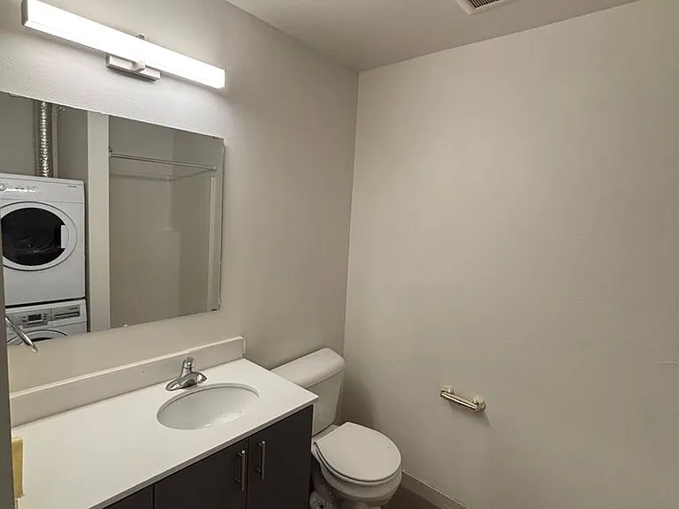 4801 Fauntleroy Apartments — Photo 34
