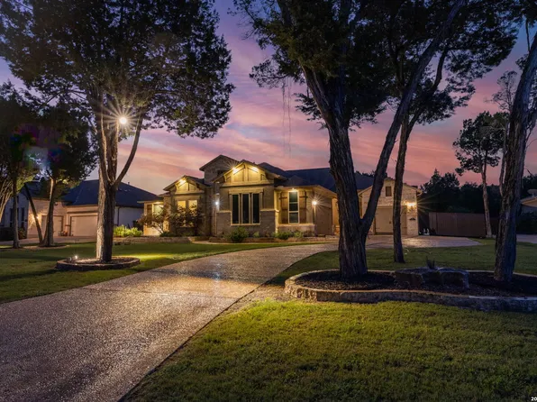965 Woodland Oaks, New Braunfels, TX 78132