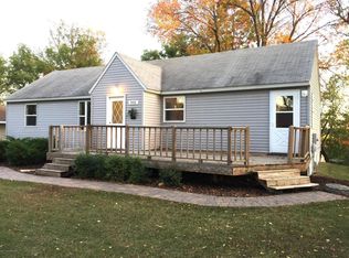 302 E Henning St, Battle Lake, MN 56515