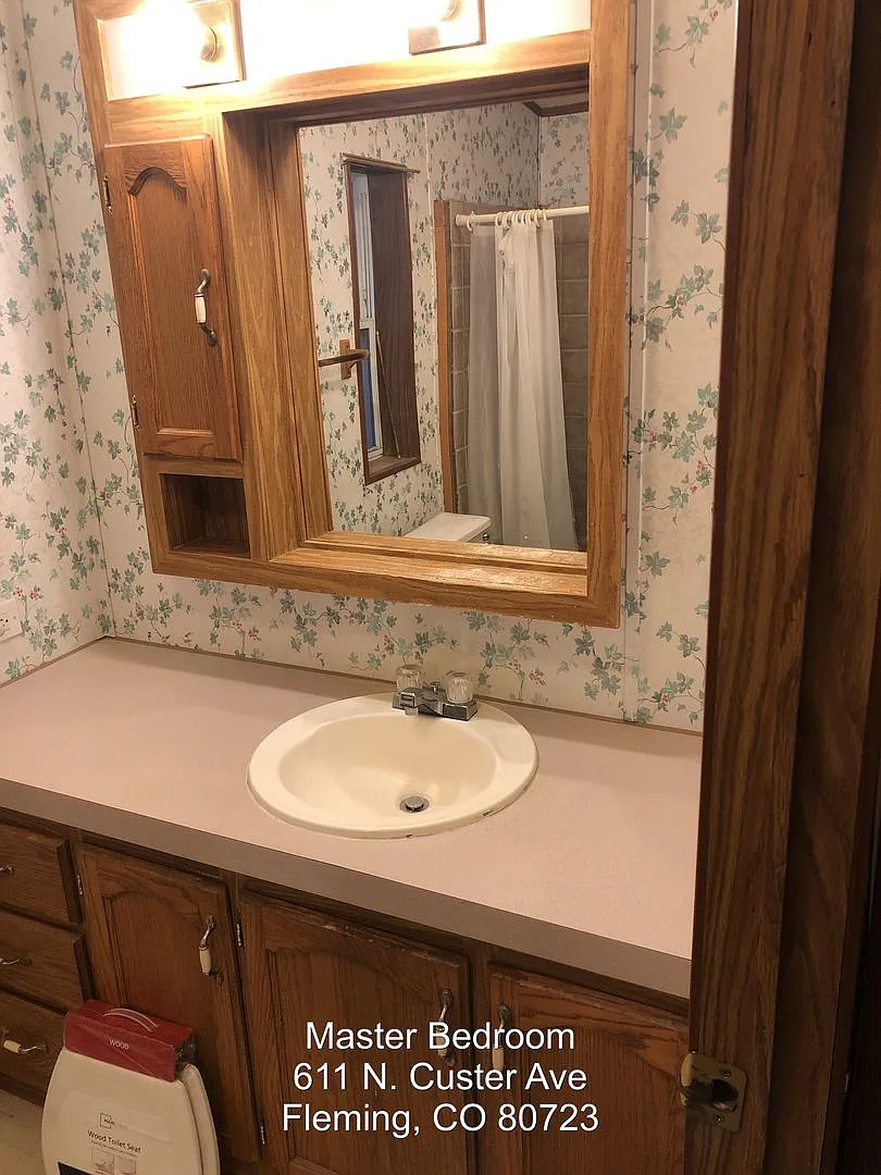Cozy 2 Bed 2 Bath — Photo 3