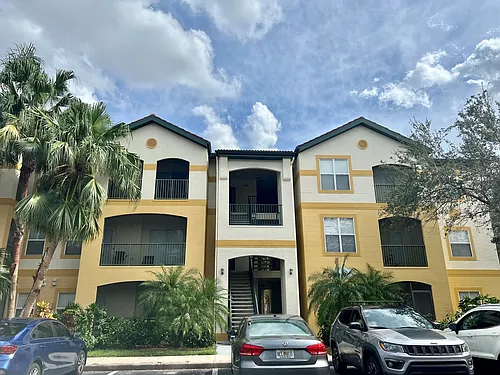 11540 Villa Grand Photo 1