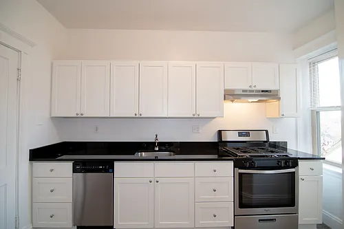 264 Kelton St #13 Photo 1