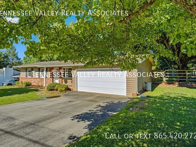 729 Waco Rd — Photo 3
