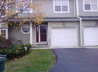 17577 W Horseshoe Ln, Gurnee, IL 60031