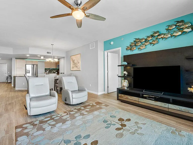 2640 Lake Shore Dr #711 — Photo 14