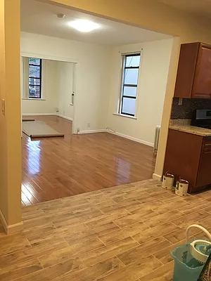 Rented by Metropolis International Realty Inc. | media 5