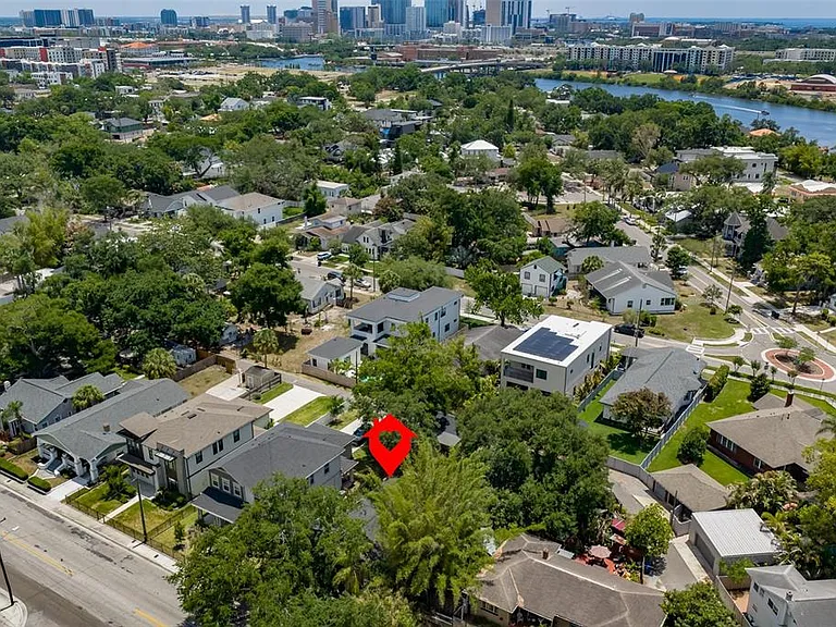 902 W Columbus Dr — Photo 28