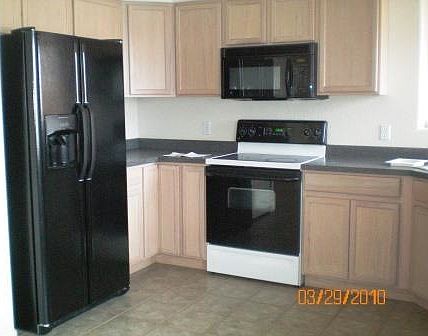 2nd image of 1412 Drumlin St