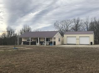 230 Lawrence Hayes Rd, Caneyville, KY 42721