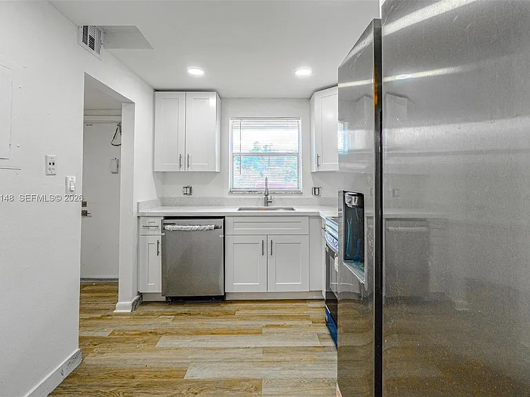 5100 SW 64th Ave #106 — Photo 5