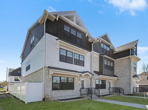 710 Turnock St, South Bend, IN 46617