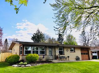 1035 Maple Ct, Lockport, IL 60441