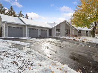 9811 Purgatory Rd, Eden Prairie, MN 55347
