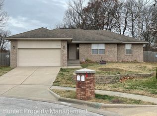 3839 W Creekside Ct, Springfield, MO 65802