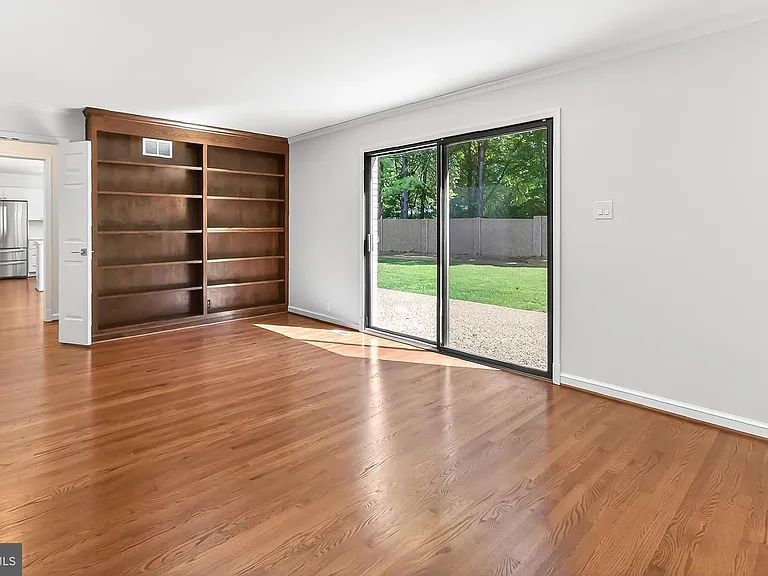 6294 Dunaway Ct — Photo 26