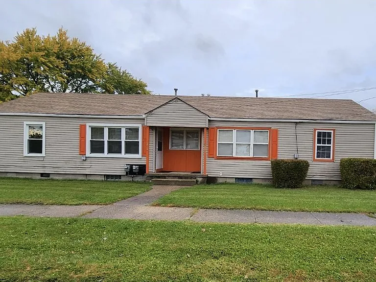 2717 Chamber St — Photo 1