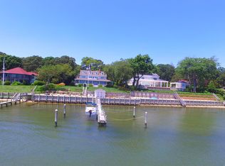 995 West Rd, Cutchogue, NY 11935