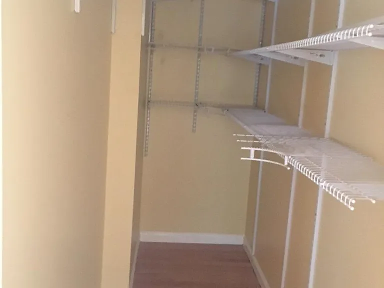 Walkun closet