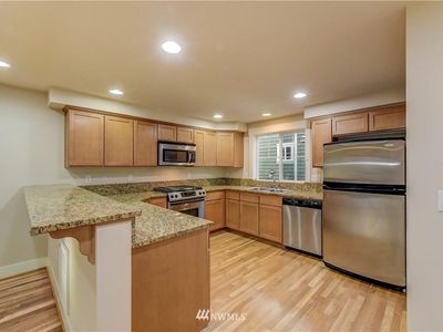 12341 10th Pl NE APT C, Seattle, WA, 98125
